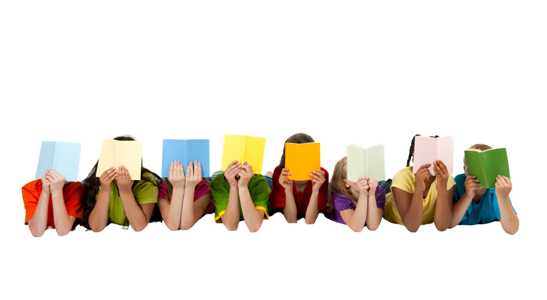 Kinder mit bunten Büchern vor ihren Gesichtern